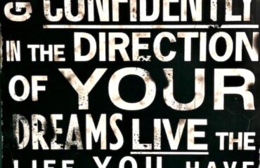 Inspirational quote about pursuing your dreams.